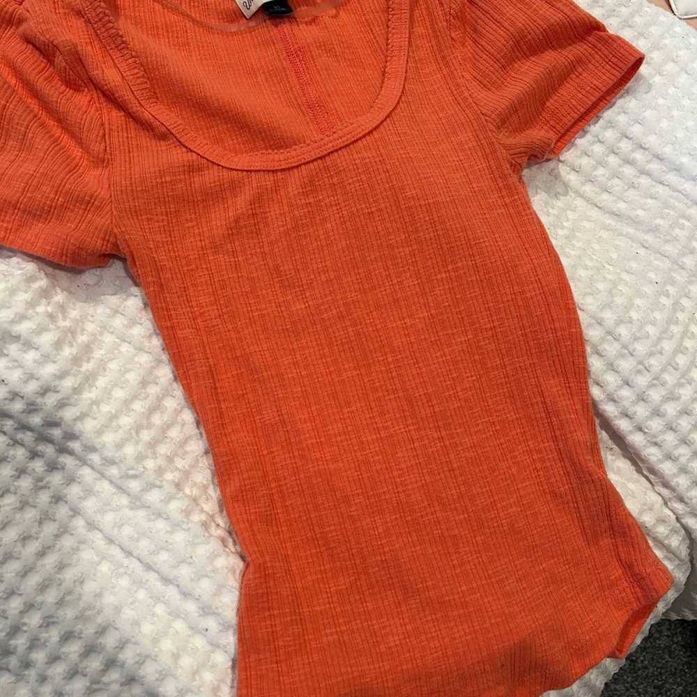 Universal Thread Orange Fitted Short Sleeve Tee